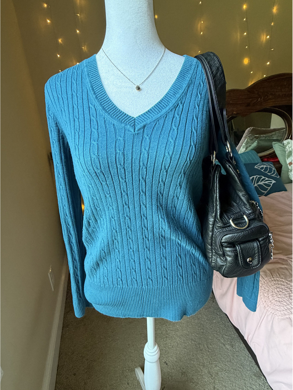 Gorgeous teal/turquoise blue cable knit sweater from Tommy Hilfiger!